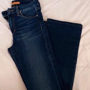 Bootcut Joe's jeans